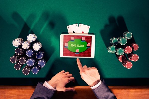 Играть покер онлайн бесплатно с телефона онлайн казино где дают начальный капитал